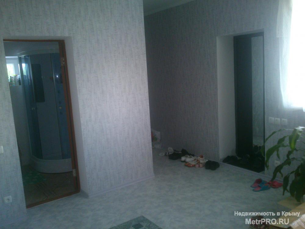 Дом построен в 2011 году, 4 спальни (17, 16, 16 и 12,5 м2), гостиная с камином 25 м2, просторная кухня 17 м2, 2... - 10