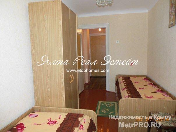 Продается трехкомнатная квартира площадью 53 кв.м., расположена на первом этаже четырехэтажного дома.     Санузел... - 1