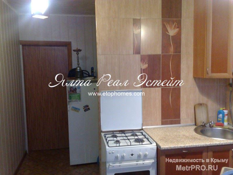 Однокомнатная квартира, общей площадью 31 м2, расположена на третьем этаже пятиэтажного жилого дома в городе Ялта,... - 2