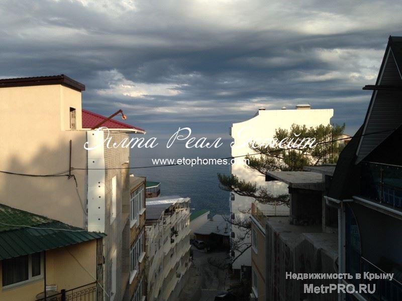 Продается пятиэтажный эллинг, мини - гостиница, общей площадью 250 м2, в Ялте, пгт. Отрадное, расположен в 120 метрах... - 10