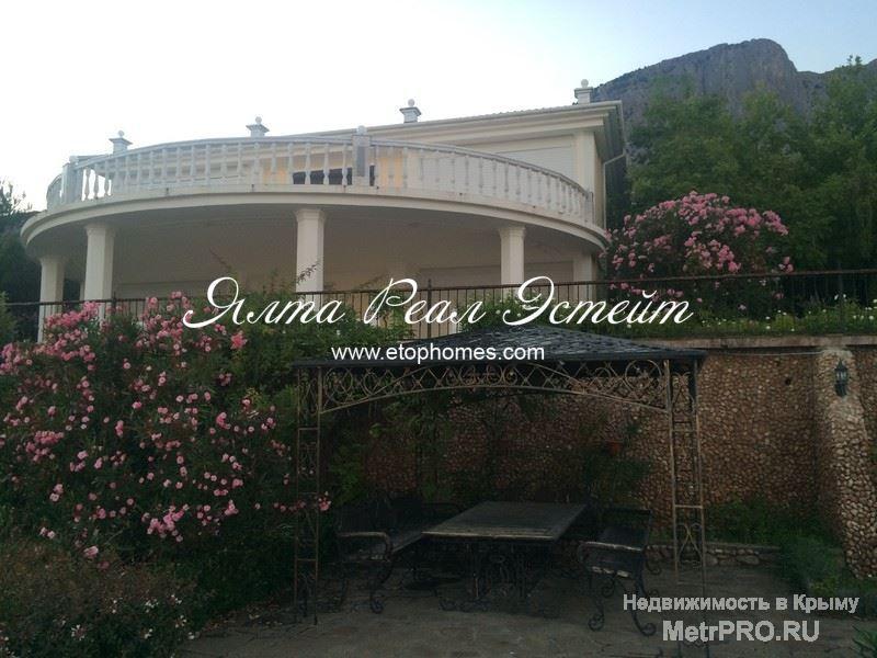 Продается эксклюзивная двухэтажная вилла на берегу Фороса. Вилла расположена в уникальном живописном месте с... - 6