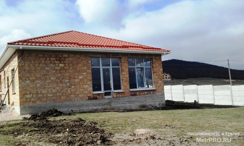 Продам дом в предгорье Крыма, 25 км. от моря, Симферопольский район  Краснолесье. Дом (коттедж) в живописном,... - 1