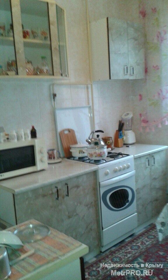 Продам 2-х комн. квартиру в Симферополе на ул. М. Донского!Общ.пл.50 м²,этаж 8 / 9-эт-го панельного дома.Отличная... - 3