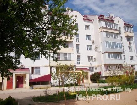 Продам свою 2-комнатную квартиру у МОРЯ с мебелью в новом доме с автономным отоплением. ХОЗЯИН.     Преимущества:  -... - 6