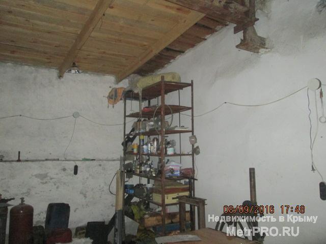 Продается гараж в гаражном кооперативе. Очень большой. В нём поместится КАМАЗ или Икарус. Или 2-3 легковые машины.... - 7