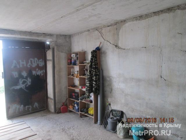 Продается гараж в гаражном кооперативе. Просто гараж. С подвалом. Длина гаража 6 метров, ширина 3,6 метра. Если... - 2