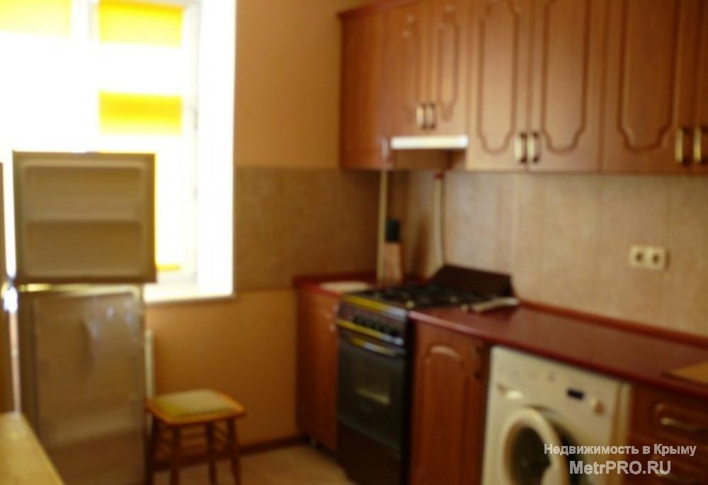 Сдается 2х комнатная квартира ул Лексина . 3/9. 60м2. Есть вся мебель и техника , 4 спальных места , 2 кровати ,... - 5