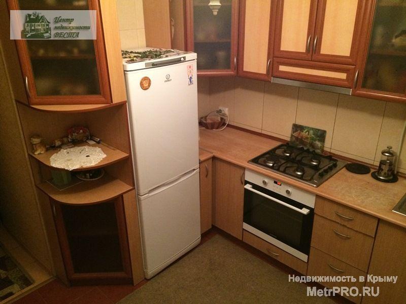 Продам таунхаус в п. Массандра. р-н винзавода.  Дом находится в живописном и тихом месте, участок граничит с... - 2