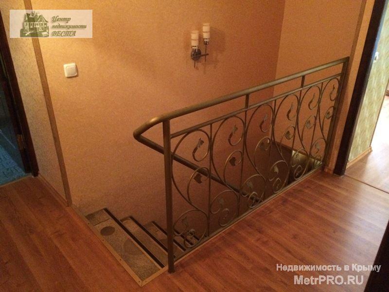 Продам таунхаус в п. Массандра. р-н винзавода.  Дом находится в живописном и тихом месте, участок граничит с... - 4