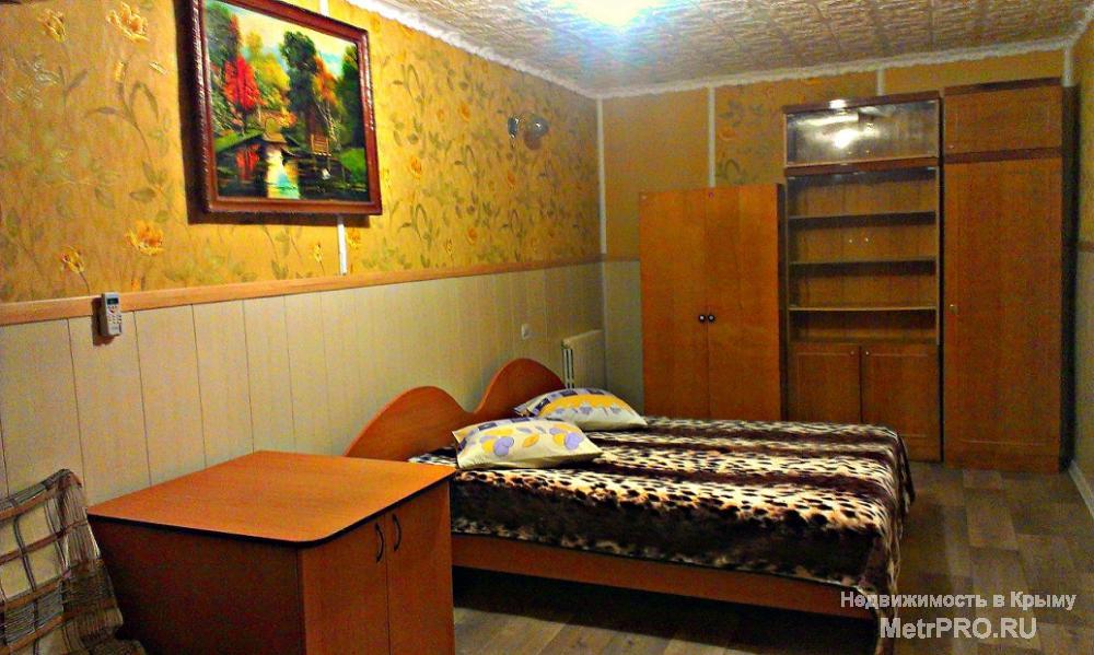 Сдается полдома в частном секторе в центре города Саки для 2-5 человек. Вам будут предоставлены две очень просторные...