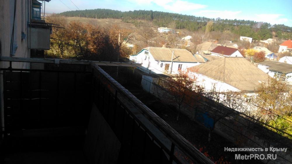 Продается 2-х ком.квартира в с. Скалистое: под ремонт- 18км от г. Симферополя по Севастопольской трассе (10-15мин), -... - 14