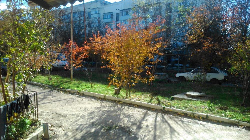 Продается 2-х ком.квартира в с. Скалистое: под ремонт- 18км от г. Симферополя по Севастопольской трассе (10-15мин), -... - 18