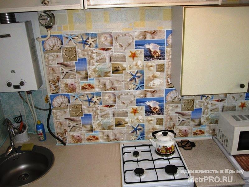 Сдам посуточно 1 комн. в центре Керчи, до набережной 5 мин.пешком: , бойлер,машинка автомат,кондиционер,... - 5