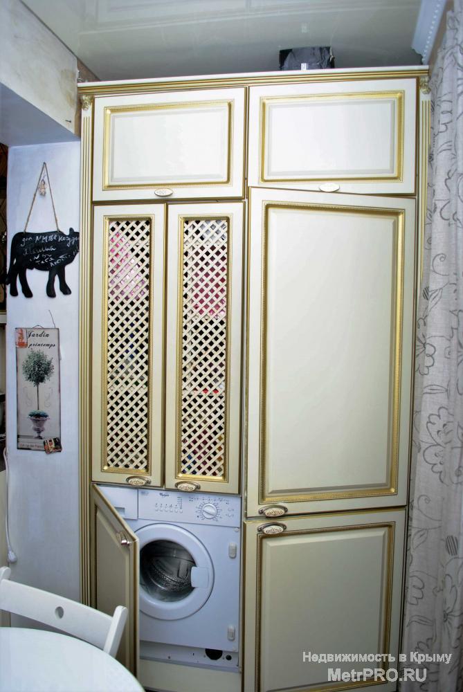 Продаётся уютная двухкомнатная квартира «грузинка» (52 кв.м.) с видом на горы, город и море. Пятый этаж пятиэтажного... - 13