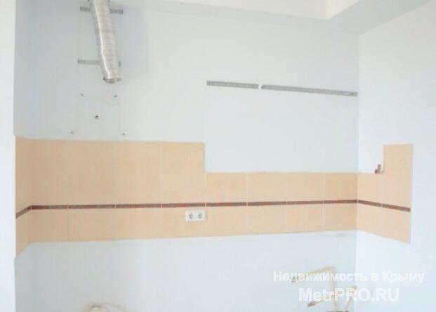 Продается просторная квартира в новом доме, по ул. Боткинская, в Ялте. Расположена на 6 этаже 10 эт.... - 5
