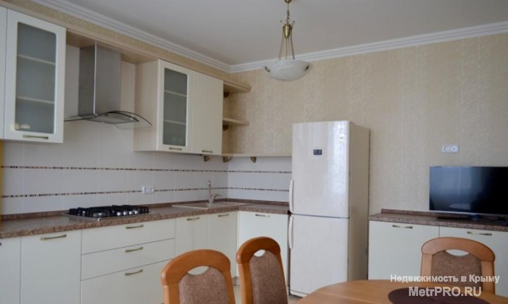 Сдается 2х комнатная квартира студия в новострое ул Смольная . 80 м² на 5/9 в квартире 3 спальных места 1 двуспальная... - 1