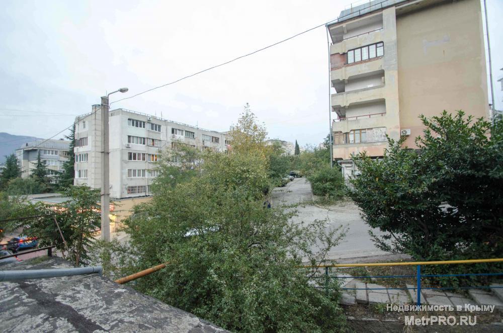 Продаётся 2к. кв. по ул. Суворовская, состояние жилое, общая площадь 49 кв.м, жилая 26,5 кв.м, кухня 6 кв.м. Квартира... - 11