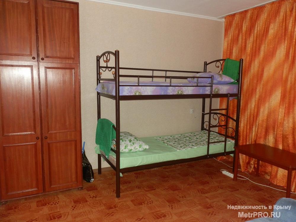 Сдам посуточно койко-место, в комнате 3 спальных места,  пр.Октябрьской революции 500 рублей в сутки с человека,... - 1