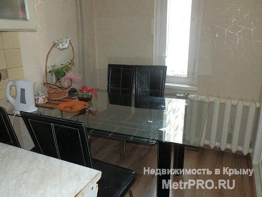 Сдам посуточно койко-место, в комнате 3 спальных места,  пр.Октябрьской революции 500 рублей в сутки с человека,... - 4