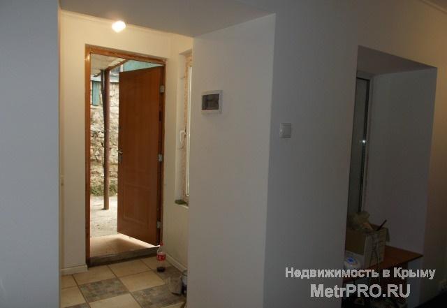 Продается однокомнатная квартира студия, по адресу: ул. Дражинского. Расположена на 1 эт. / 3 эт. кирпичного дома.... - 4