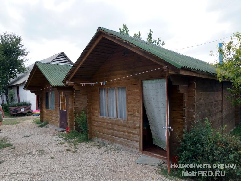 Продается небольшая база отдыха в 2 км от пгт. Заозерное, район Песчанка, общей площадью 125 кв.м. Состоит из двух...