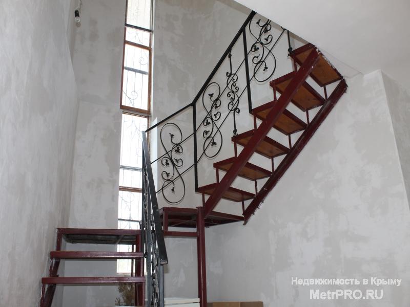 Продается дача в с. Витино, кооп. Радуга, общей площадью 137 кв.м. Строение двухэтажное с мансардой, состоит из трех...