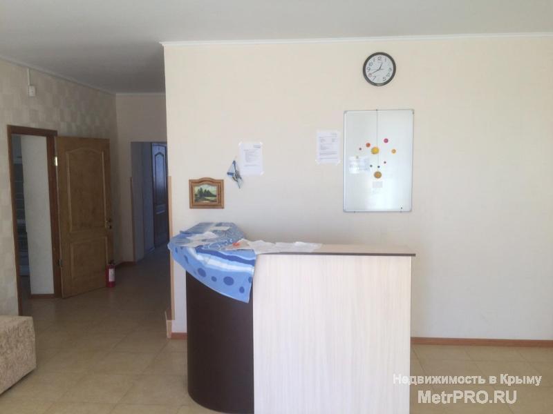Продается пансионат в пгт. Заозерное, Песчанка, общей площадью 718 кв.м. Три этажа + подвальное помещение, 10 номеров... - 4