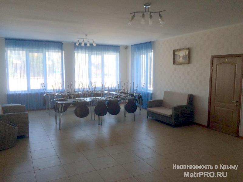 Продается пансионат в пгт. Заозерное, Песчанка, общей площадью 718 кв.м. Три этажа + подвальное помещение, 10 номеров... - 5