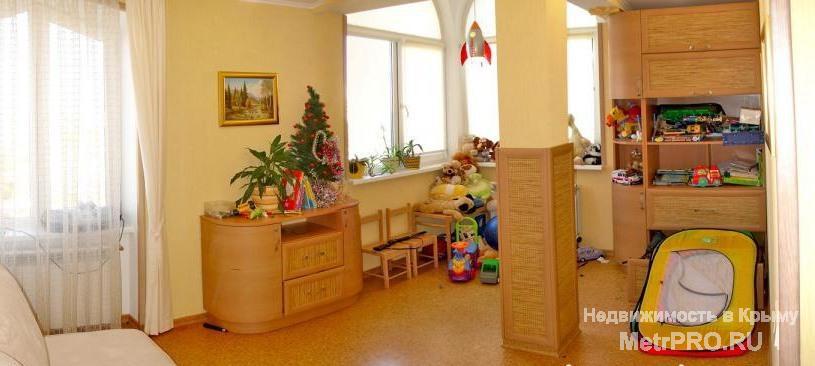 Продается 5- комнатная квартира в центре города в элитном доме. Из окон потрясающий вид на море и Херсонес. Квартира... - 8