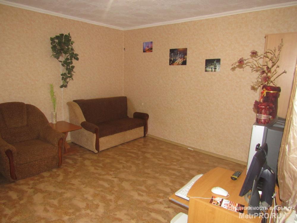 Продается однокомнатная квартира. Частный сектор (большой двор, ворота). Квартира расположена на втором этаже... - 6