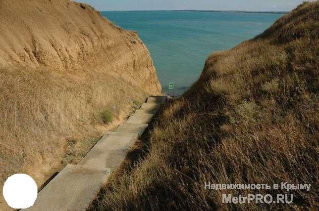 Отличное место для строительства дома у моря  Ширина участка: 16,63 метров  Длина участка : 26,49 метров  Документы...