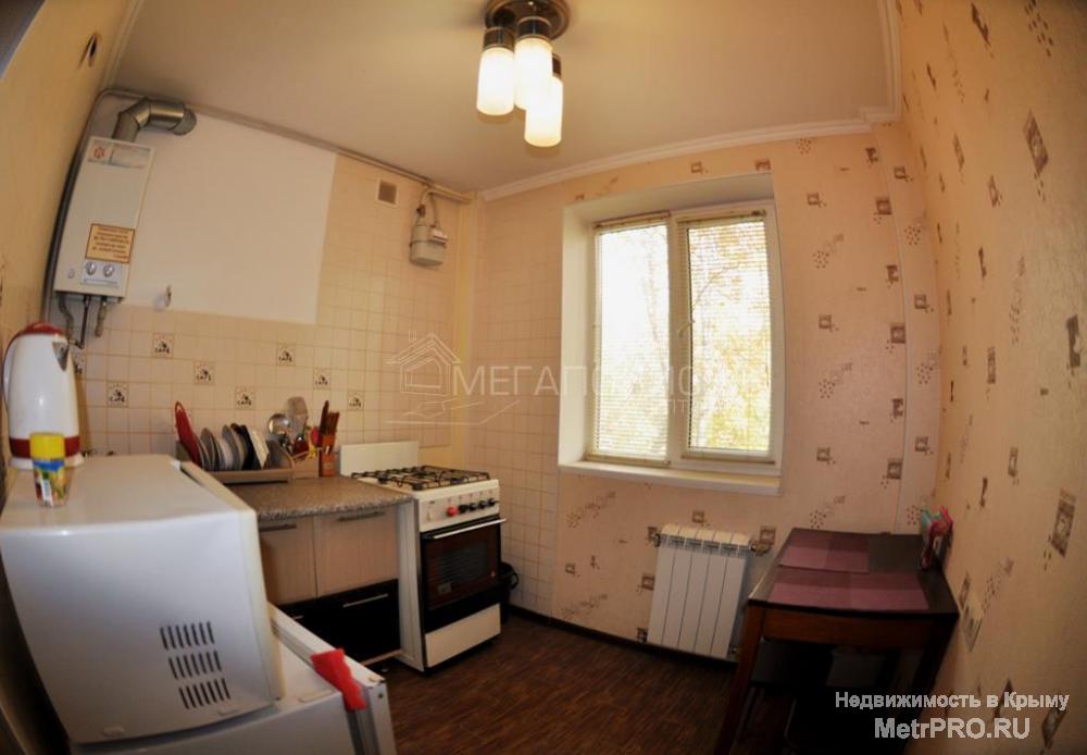 Продается 2 комнатная квартира в Ялте по улице Московская(район остановки «Октябрь»)  Квартира в Ялте  площадью 43.8... - 3