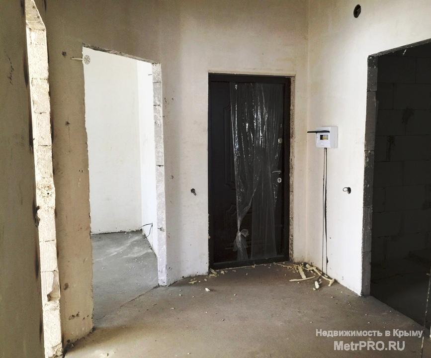 Продам  большую, видовую, трехкомнатную  квартиру  на 9 этаже 10-этажного монолитного дома.ул.Колобова,21б. Общая... - 6