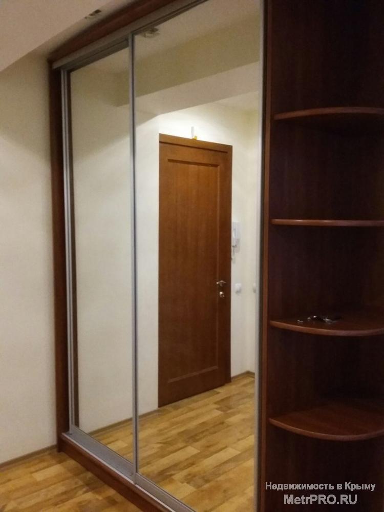 Квартира в отличном состоянии, новострой,комнаты раздельные, кухня-студия, сделан современный евро.ремонт, полностью... - 1