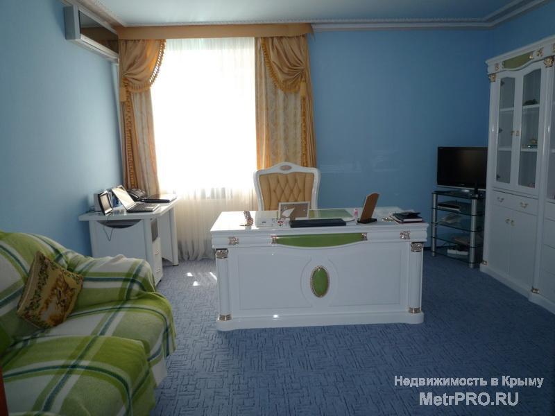 Продажа шикарного дома в центре Евпатории.    Продается дом в центре Евпатории, в тихом районе. Дом построен из... - 3