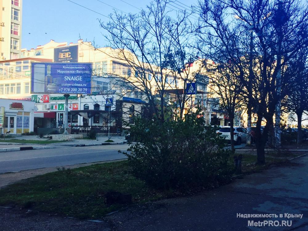 Предлагается к продаже 3-х комнатная квартира элит класса в Севастополе по ул.Ад. Юмашева 4 . Дом расположен напротив... - 11