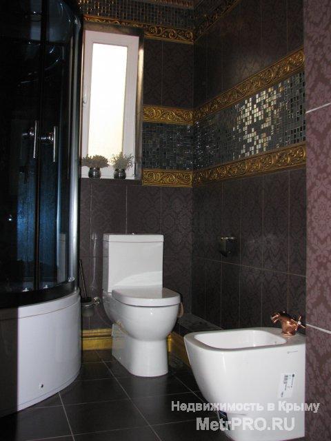Продам виллу  в старинном Итальянском стиле . Находится в самом лучшем районе – тихом центре Севастополя на берегу... - 12