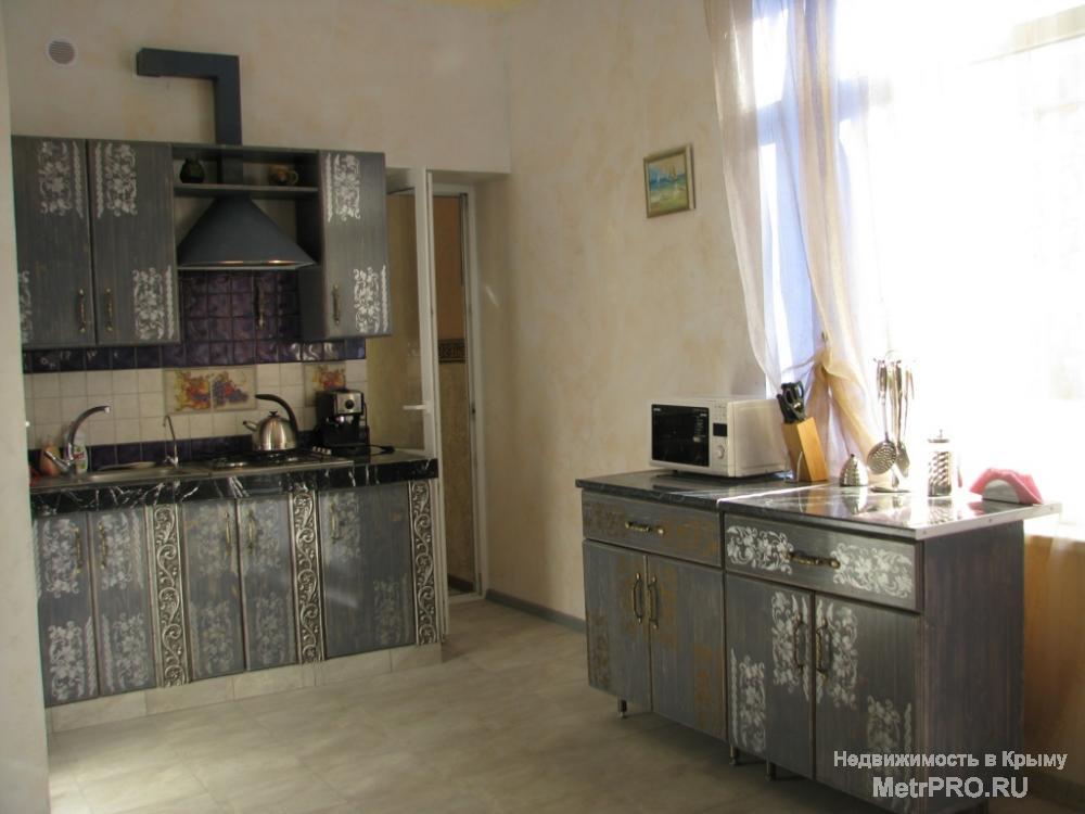 Сдам дом в центре Севастополя-900м. море, бассейн.  В наличии два похожих коттеджа имеющих каждый независимую... - 1