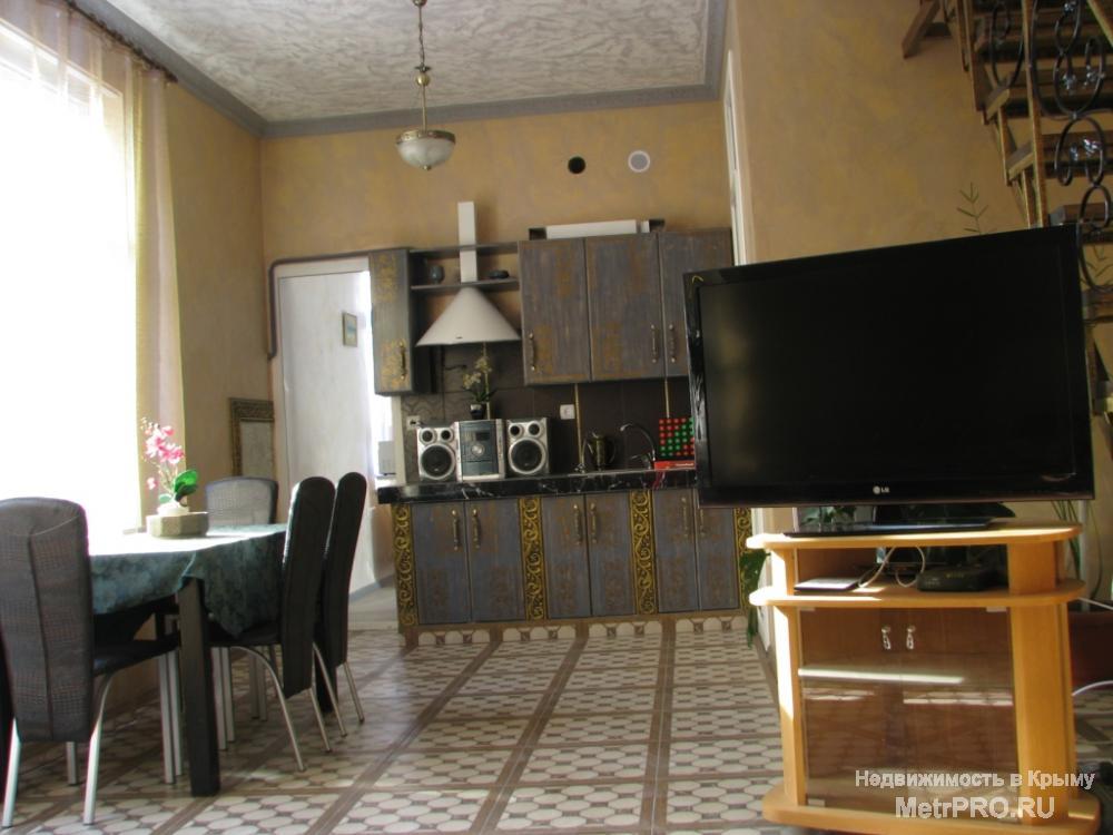 Сдам дом в центре Севастополя-900м. море, бассейн.  В наличии два похожих коттеджа имеющих каждый независимую... - 5