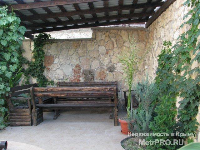 Сдам дом в центре Севастополя-900м. море, бассейн.  В наличии два похожих коттеджа имеющих каждый независимую... - 10