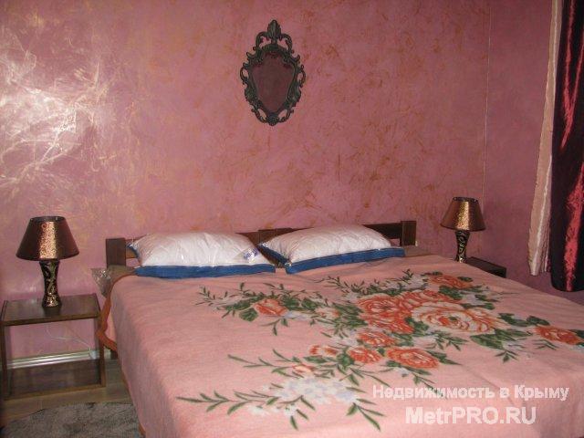 Сдам дом в центре Севастополя-900м. море, бассейн.  В наличии два похожих коттеджа имеющих каждый независимую... - 12