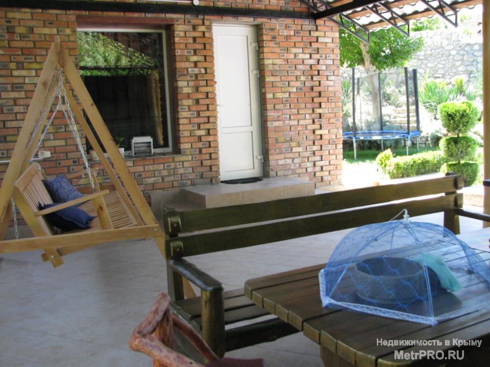 Сдам дом в центре Севастополя-900м. море, 2 бассейна , сауна  Дом сдается для семейных  людей,  желающих насладится... - 29