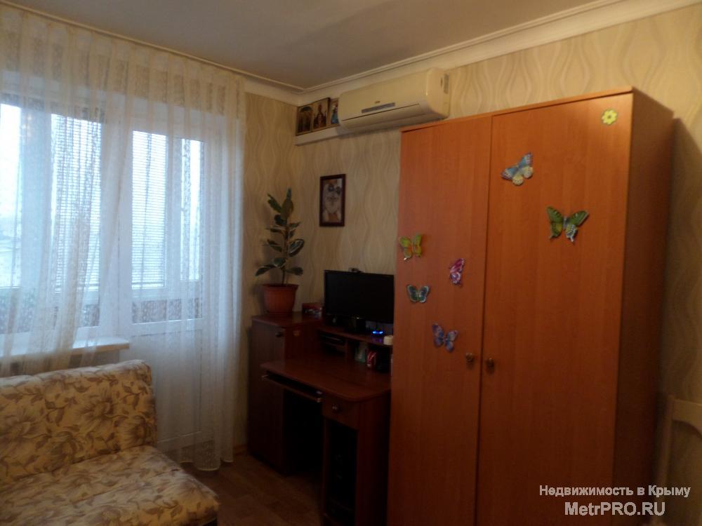 Продается 2к.кв по самой известной улице города Фрунзе. Квартира светлая, чистая, уютная с современным ремонтом на... - 7