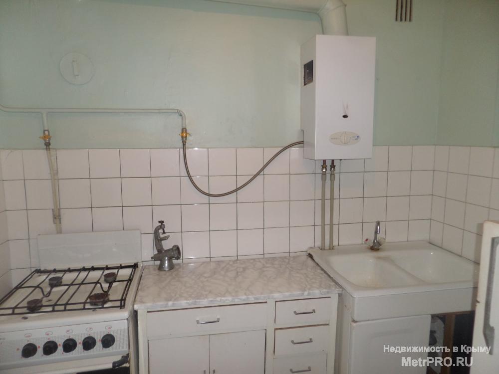 Продается 1к.кв на первом этаже по проезду Советский. Отлично подойдет под сдачу отдыхающим. Чистая, уютная, требует... - 9