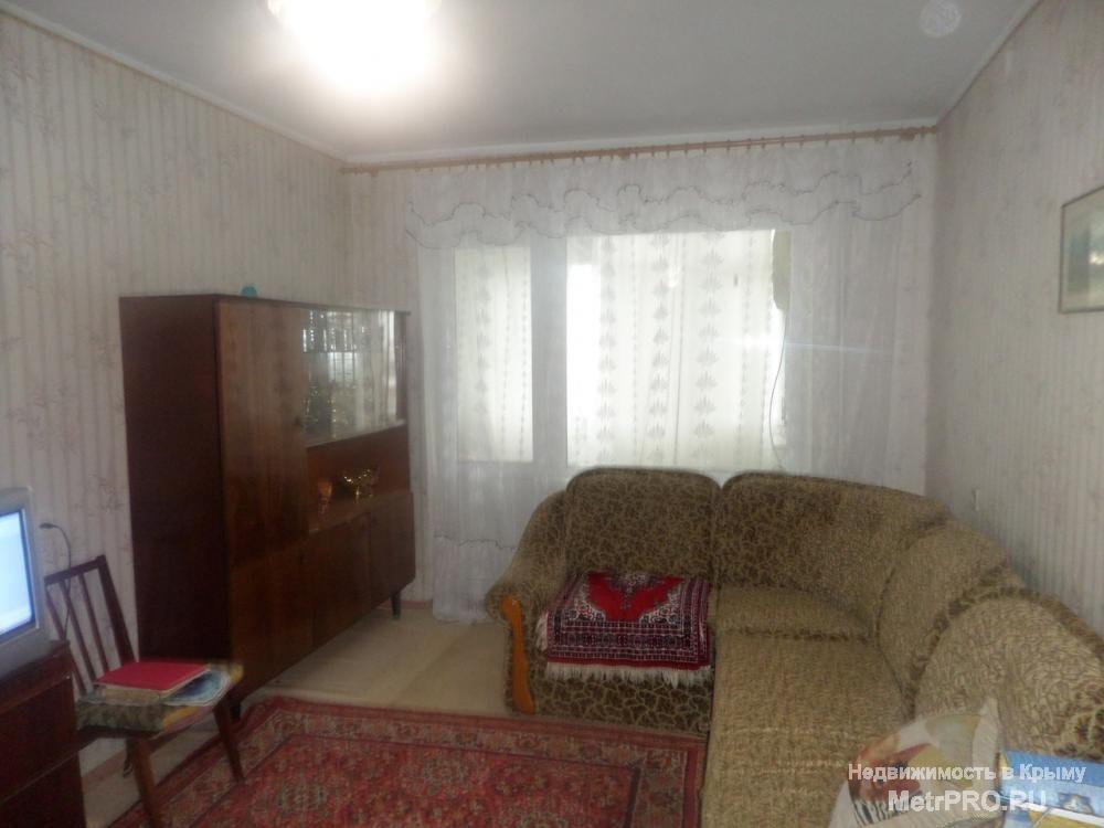 Продается 1к.кв по пр. Победа, 7/9эт, 35кв.м, большая квадратная кухня, встроенная кухня. Санузел совмещен, окна... - 5