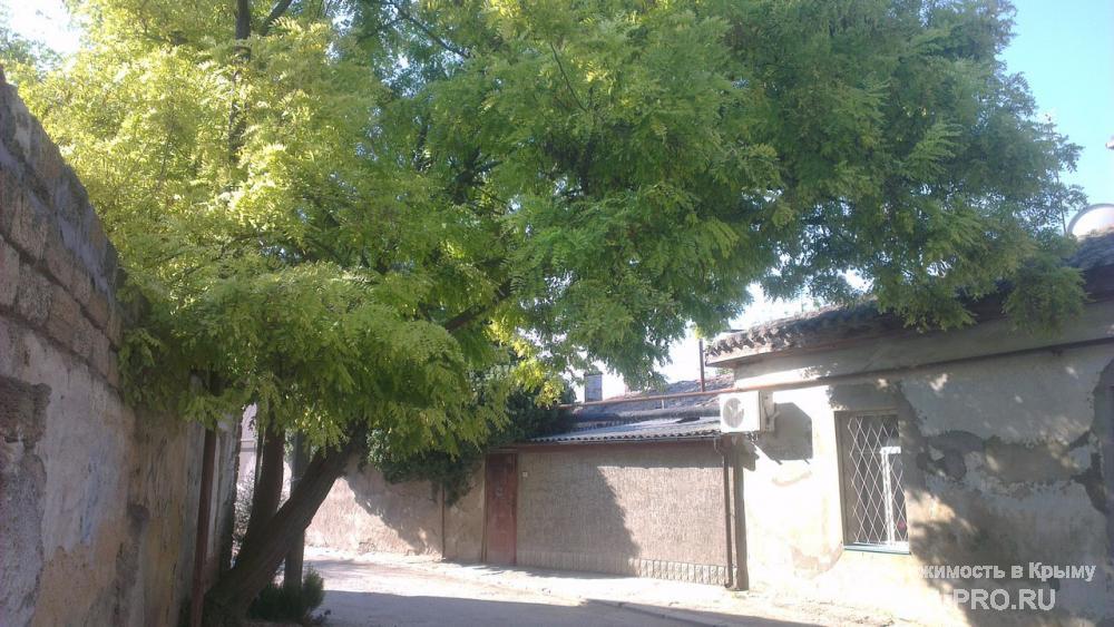ПРОДАЕТСЯ домовладение царской постройки по ул. Нижняя, 35кв.м. Исторический район города. Кухня-столовая, спальня,... - 13