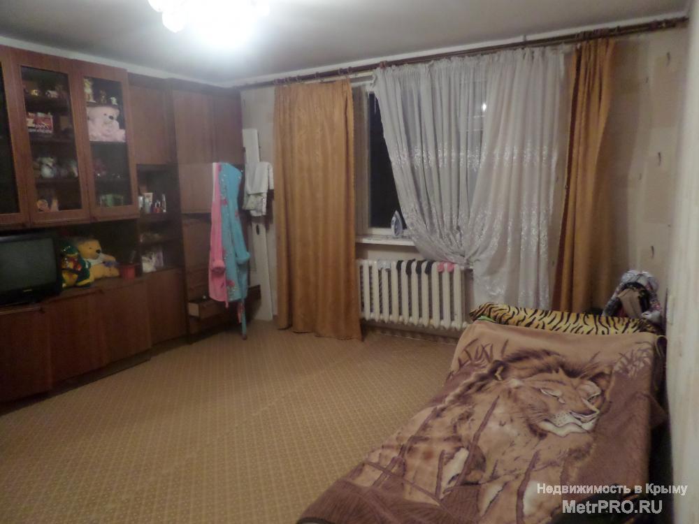 Продается однокомнатная квартира 37кв.м  на ул. Луговой, 9 микрорайон. Квартира в удовлетворительном, жилом состоянии... - 10