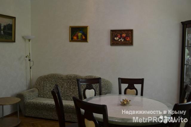 Сдается посуточно шикарная 4-х комнатная квартира в самом центре Севастополя на ул.Г.Петрова, 4. Комнаты раздельные,... - 3
