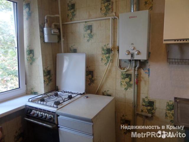 Продам 1-комн. квартиру. Стеклопакеты, застеклённый балкон, газовая колонка, ремонт в ванной. Квартира на юго-восток,... - 1