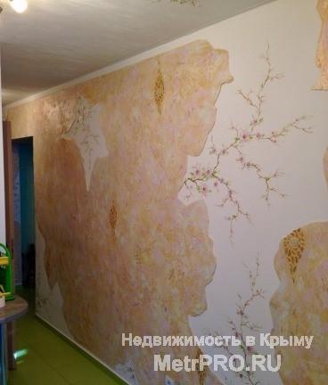 Продаётся 1ккв с хорошим ремонтом, на 4 этаже 4х этажного дома по ул. Украинская (в районе Промбазы) г. Ялта. Дом из... - 2